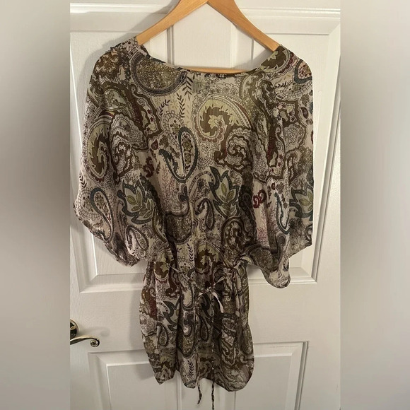 Paper Tee Sheer Paisley Short Sleeve Blouse Size Large - Picture 4 of 8